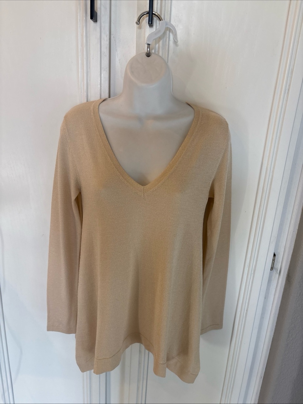Peserico Italy Size EU 40/US 4 Wool Silk Cashmere  Beige Sweater Dropped Sides